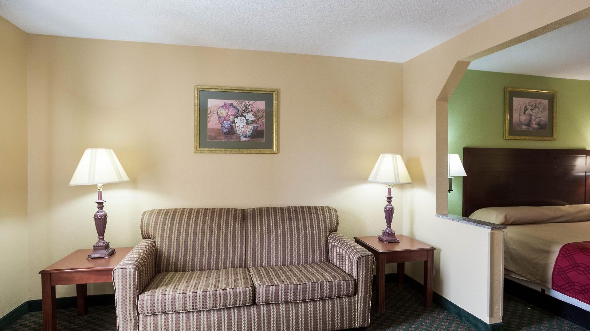 Hotel Rodeway & Gentilly 3*