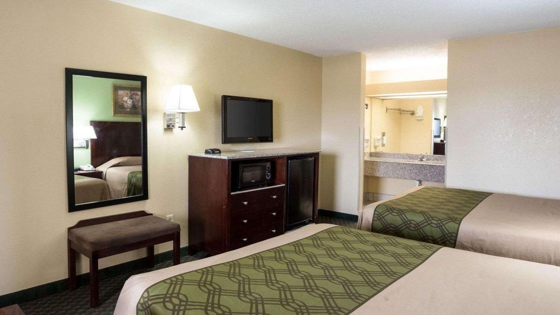 Hotel Rodeway & Gentilly 3*