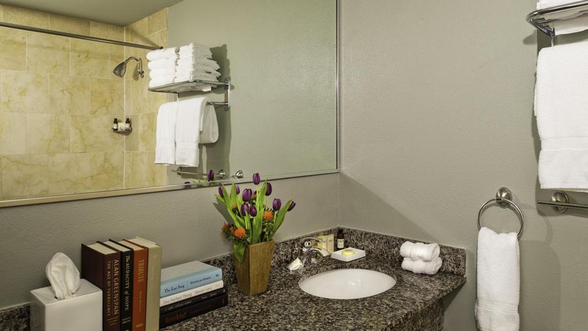 Express - Arts District By Ihg Hotel 3*