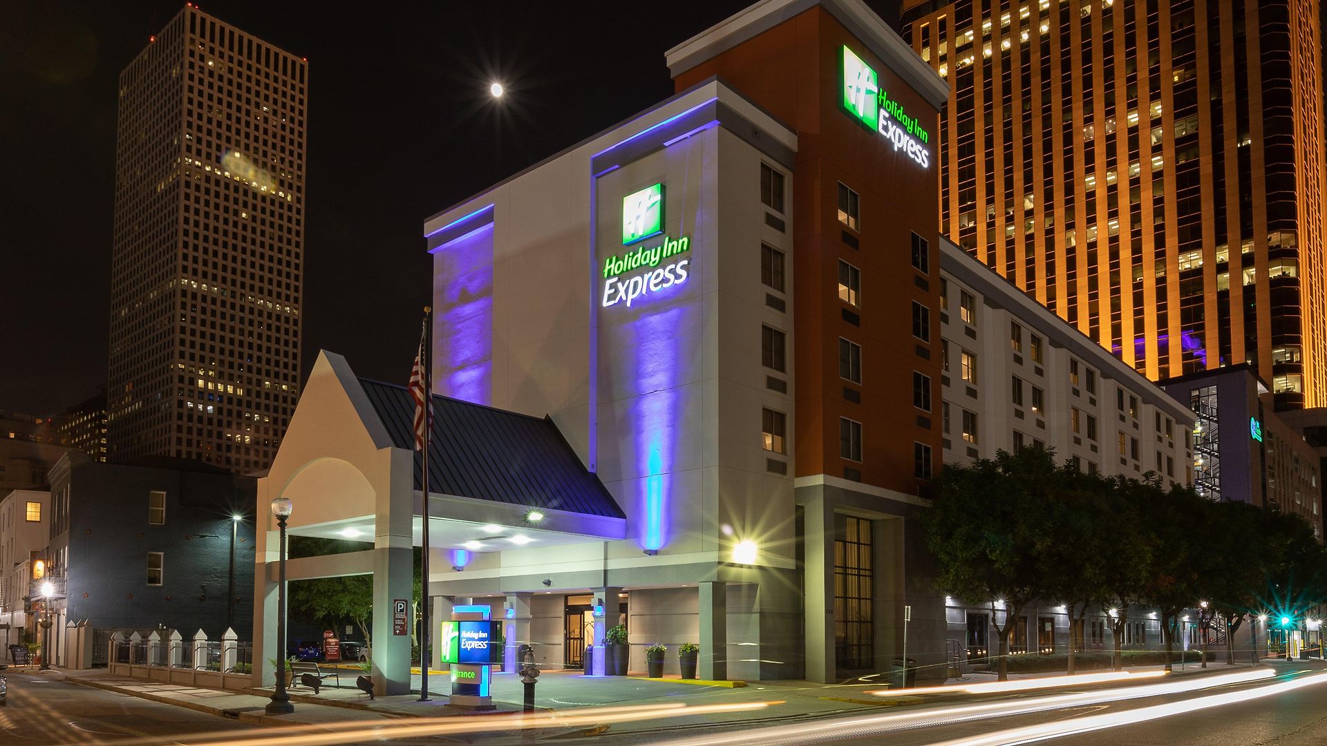 Express Downtown By Ihg Hotel