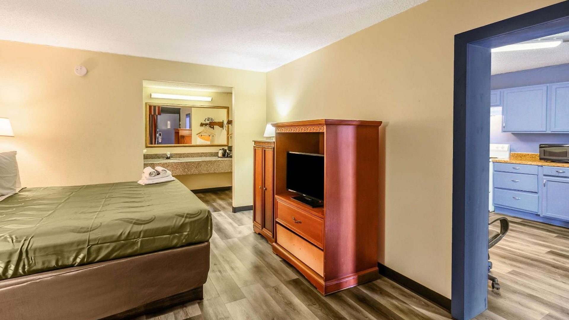 Quality I-10 East 3* New Orleans