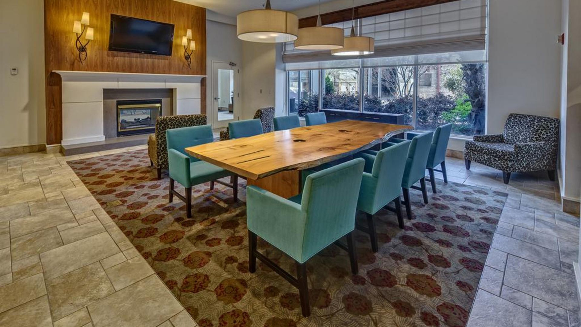 Hilton Garden Convention Center 3*