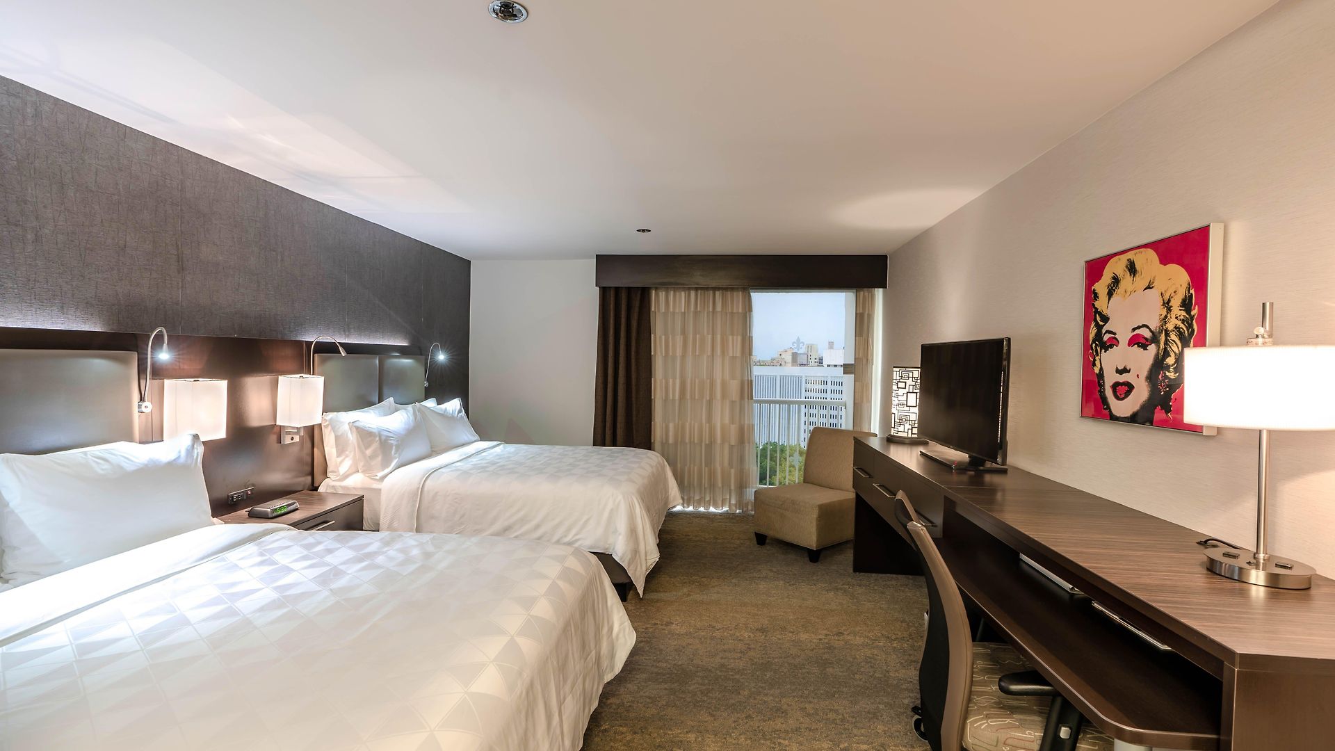 Hotel Hampton & Downtown French Quarter Area