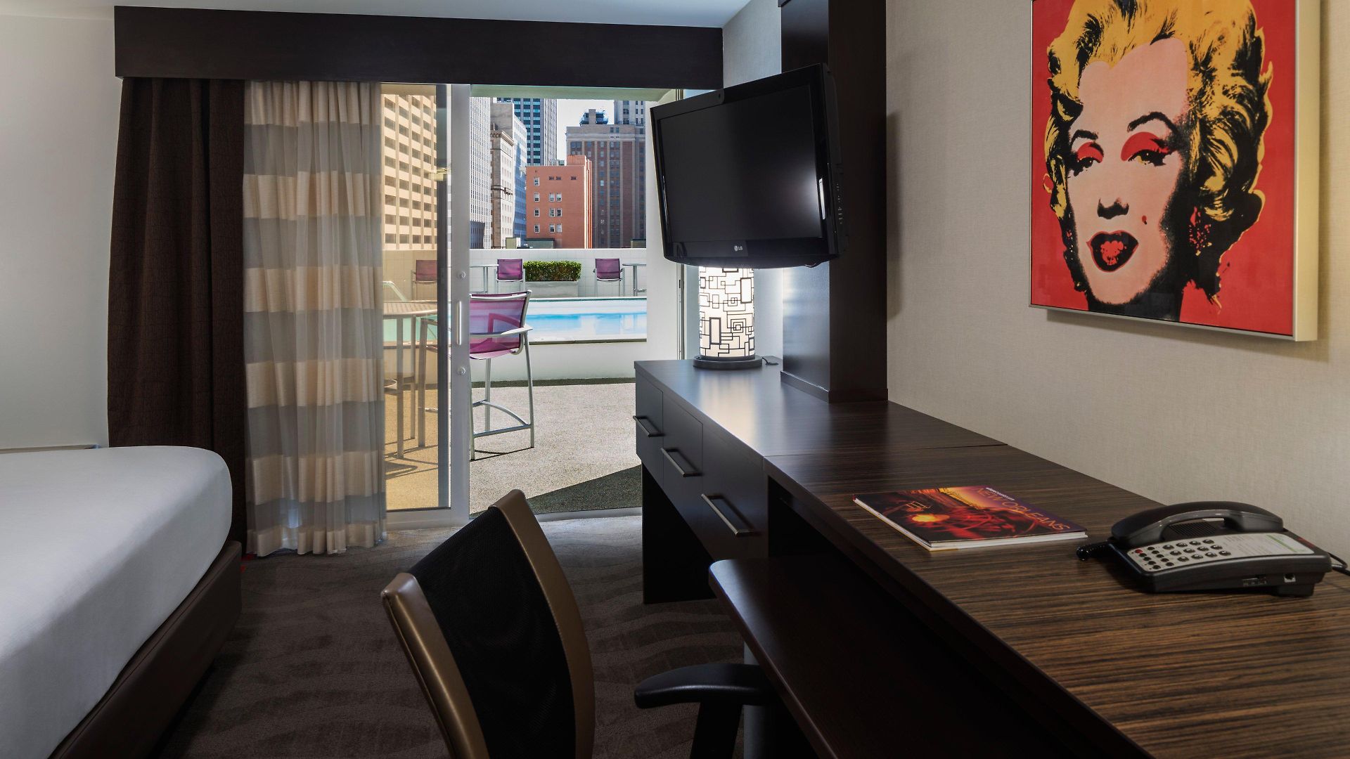 Hampton & Downtown French Quarter Area Hotel