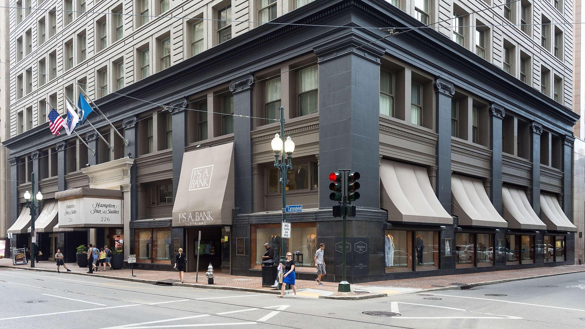 Hampton & Downtown French Quarter Area Hotel
