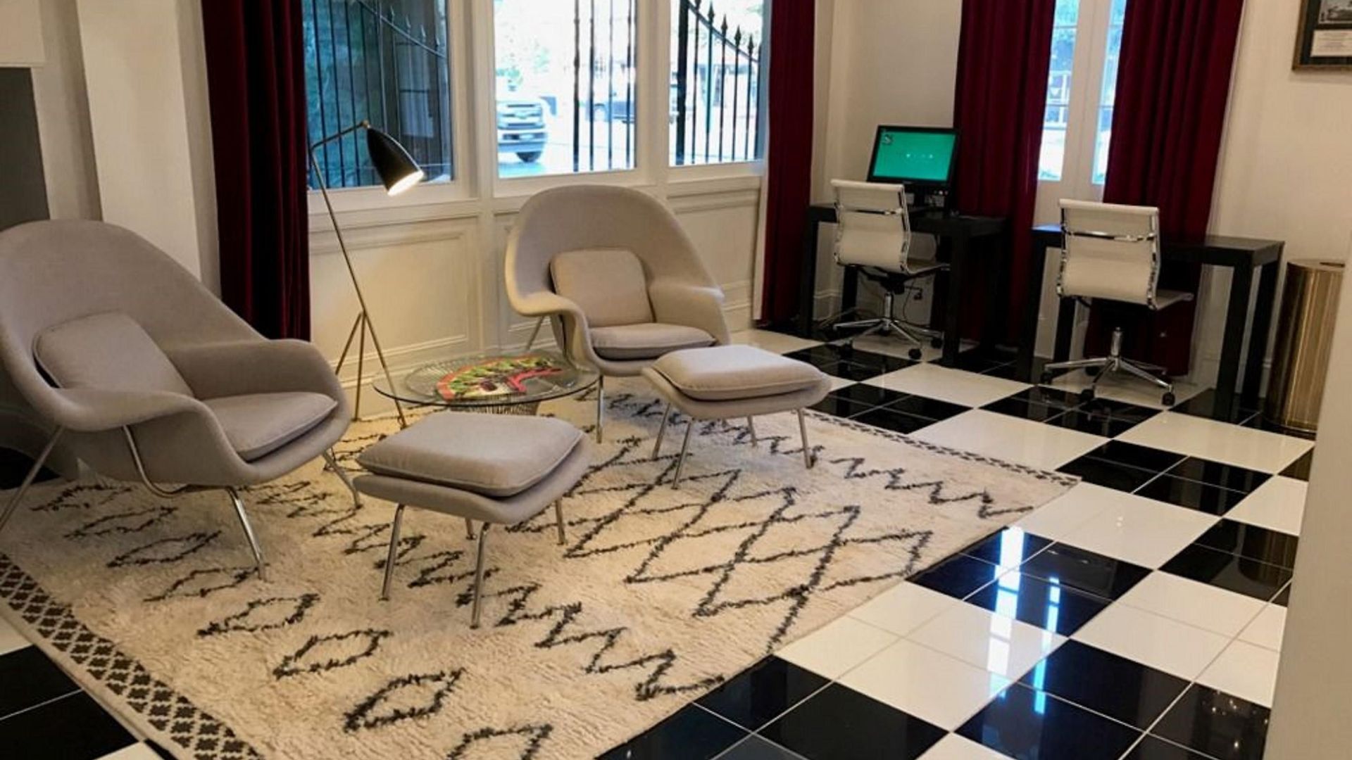 Maison Saint Charles Hotel 3*