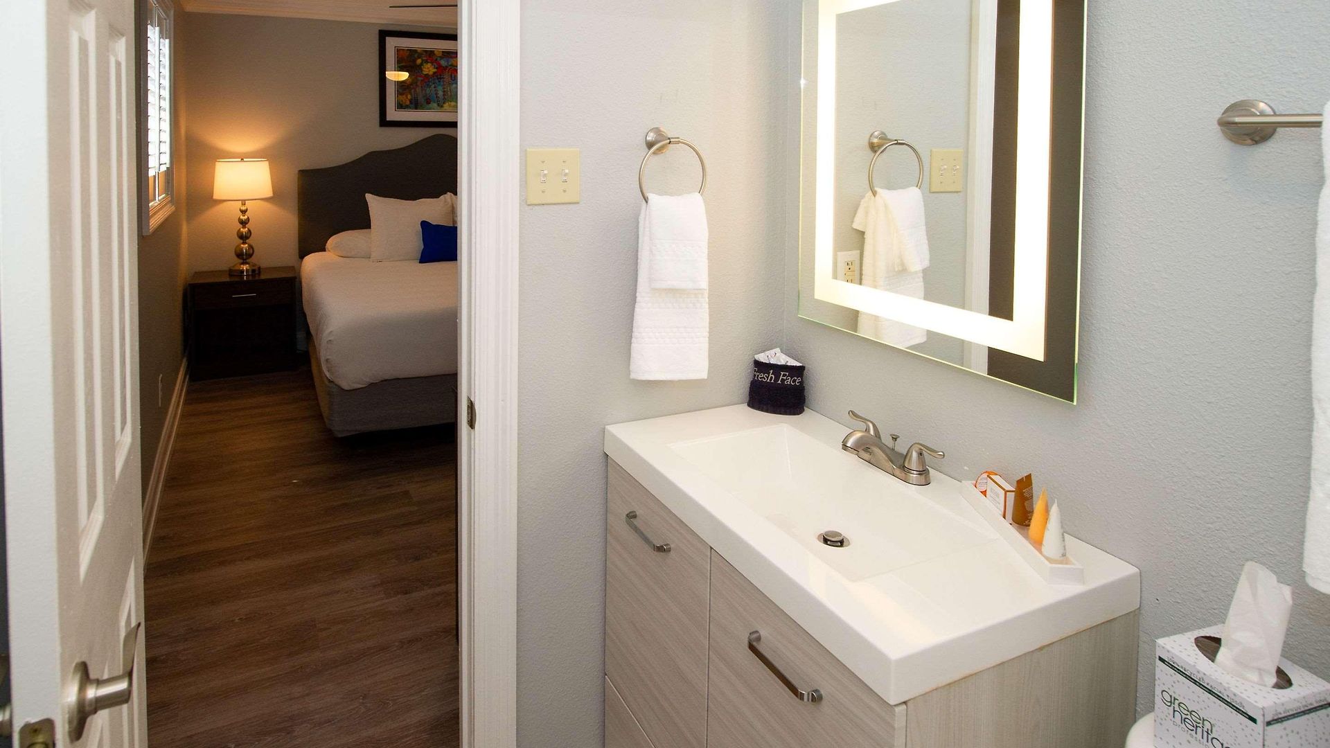 Hotel Frenchmen Orleans At 519, Ascend Collection 3*