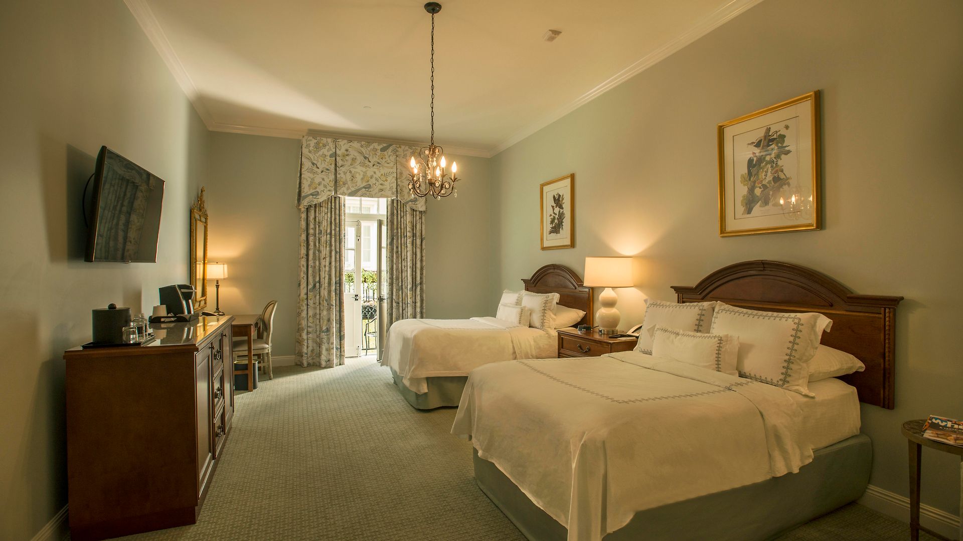 Bienville House Hotel