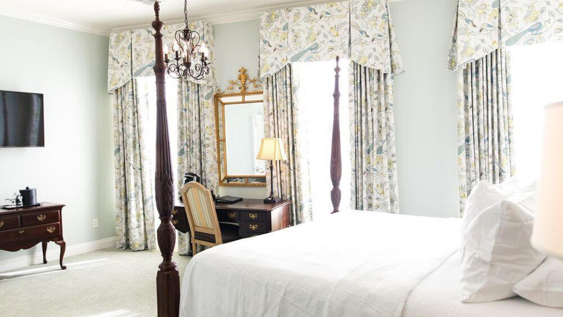 Bienville House 3*