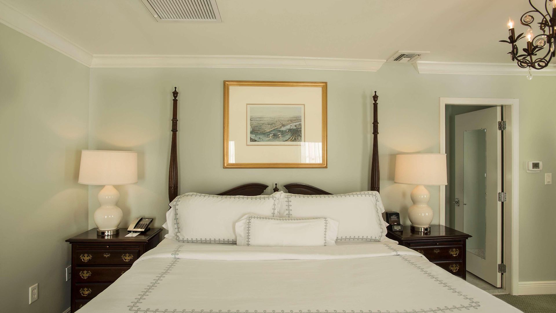 Hotel Bienville House