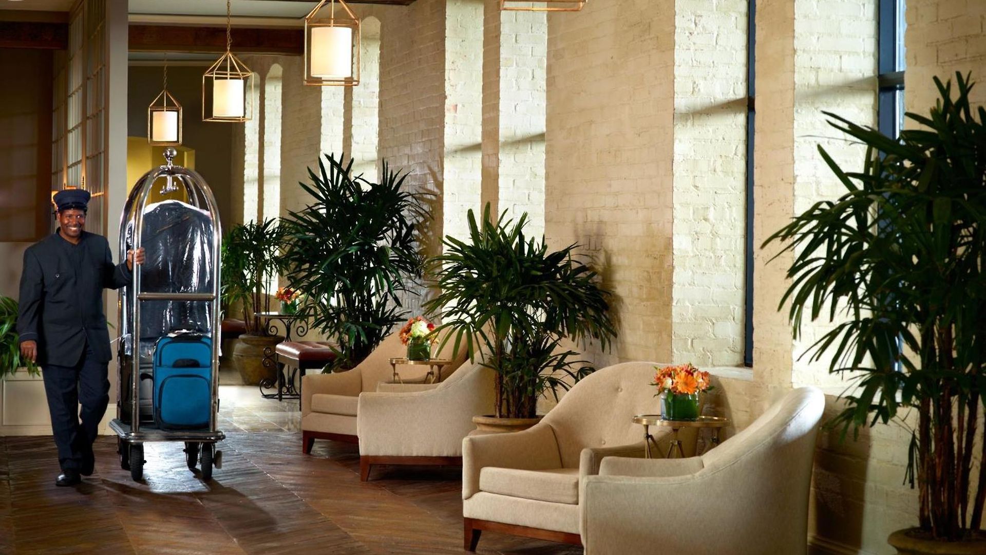 Hotel The Riverfront 4*