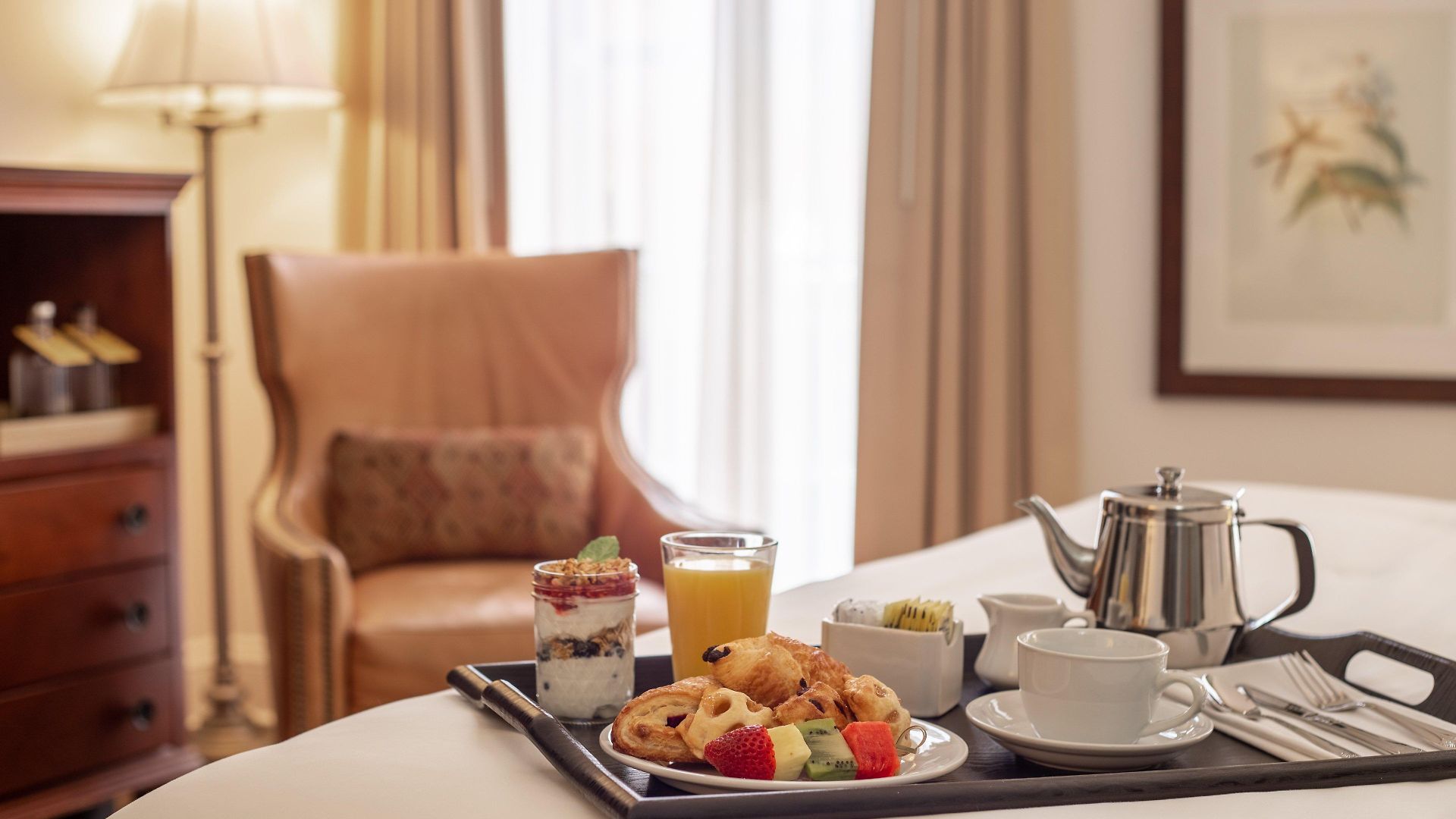 Voco St By Ihg Hotel