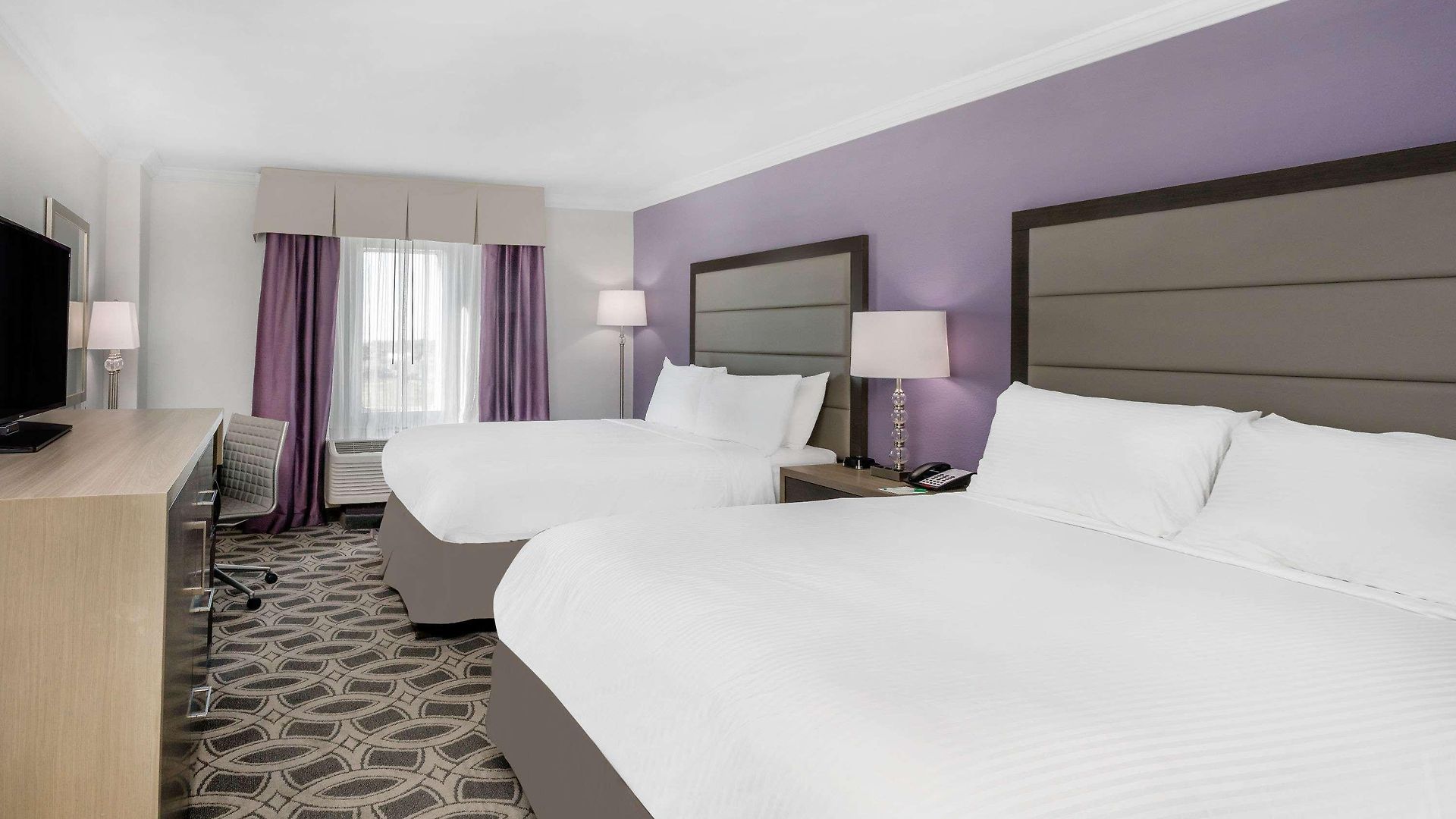 Hotel Express By Marriott 1-10
