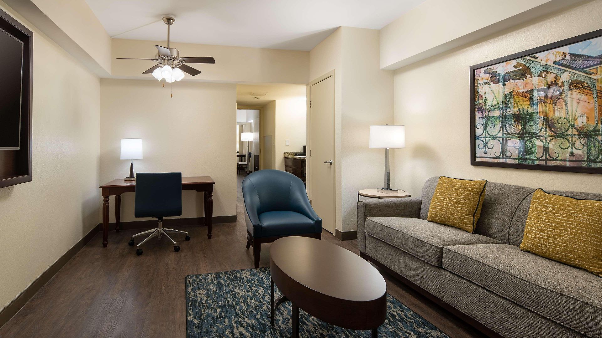 Hotel Embassy By Hilton Convention Center New Orleans