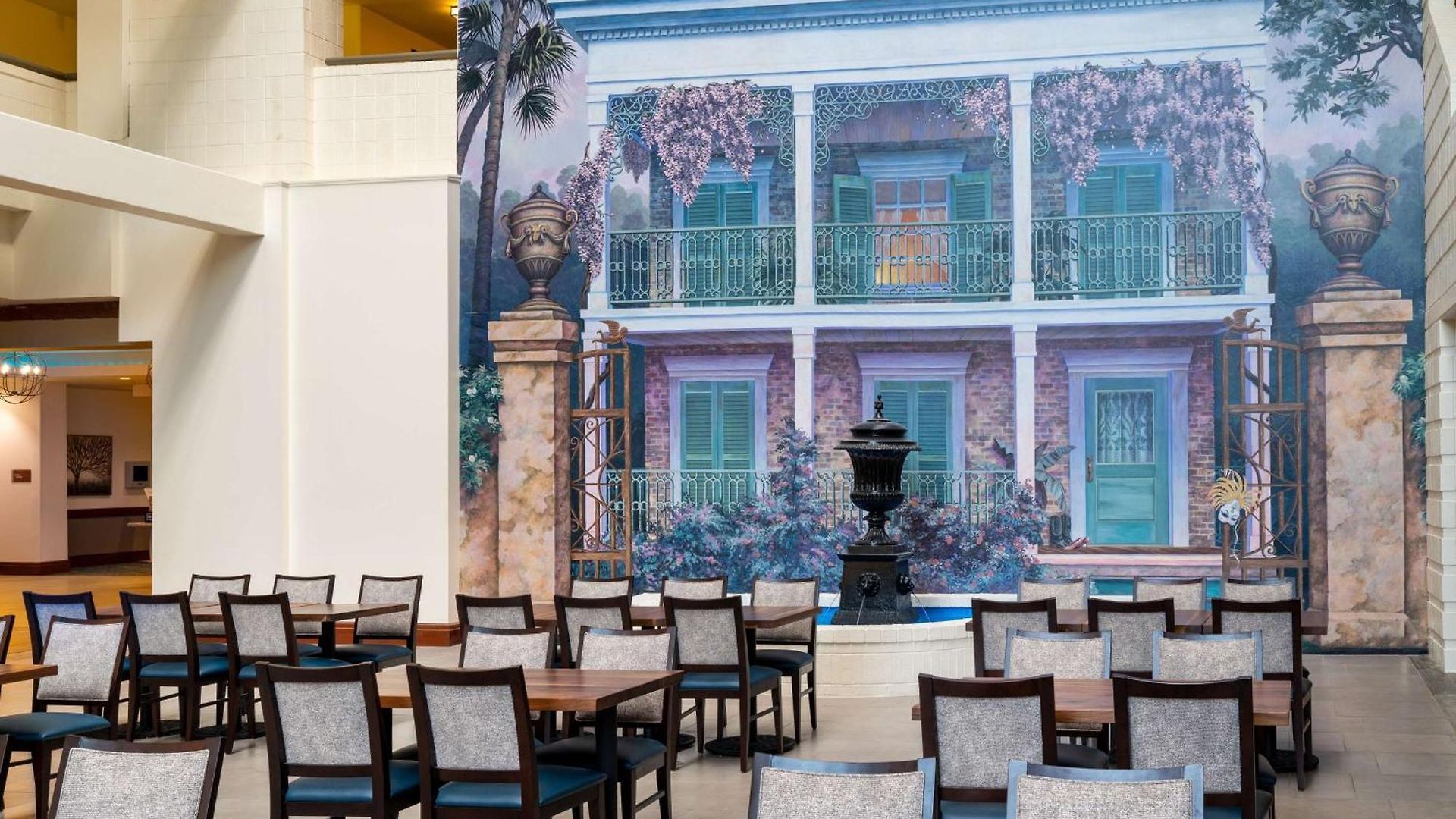 Embassy By Hilton Convention Center Hotel 3*