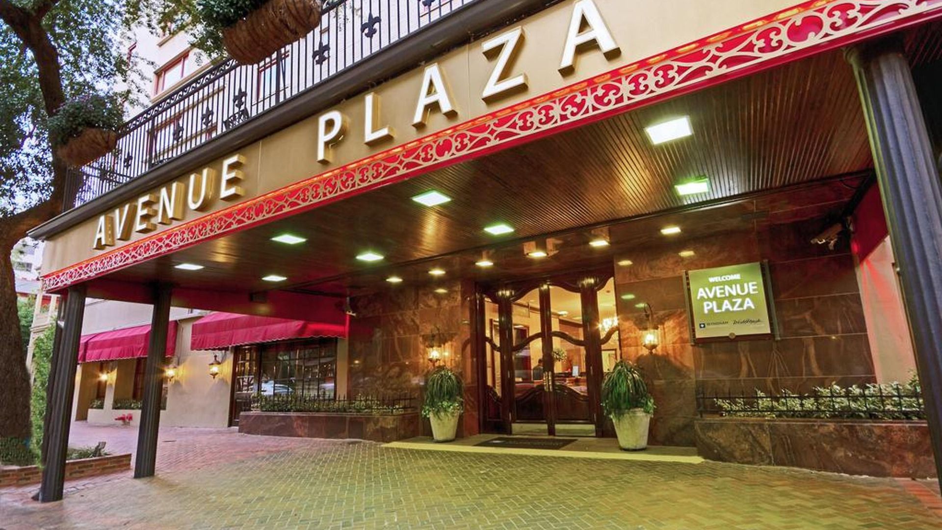 Resort Club Wyndham Avenue Plaza 3*