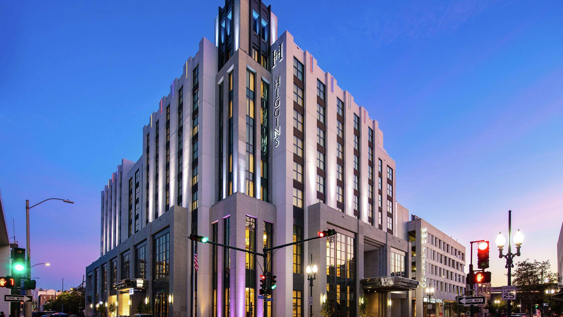 Hotel The Higgins New Orleans, Curio Collection By Hilton