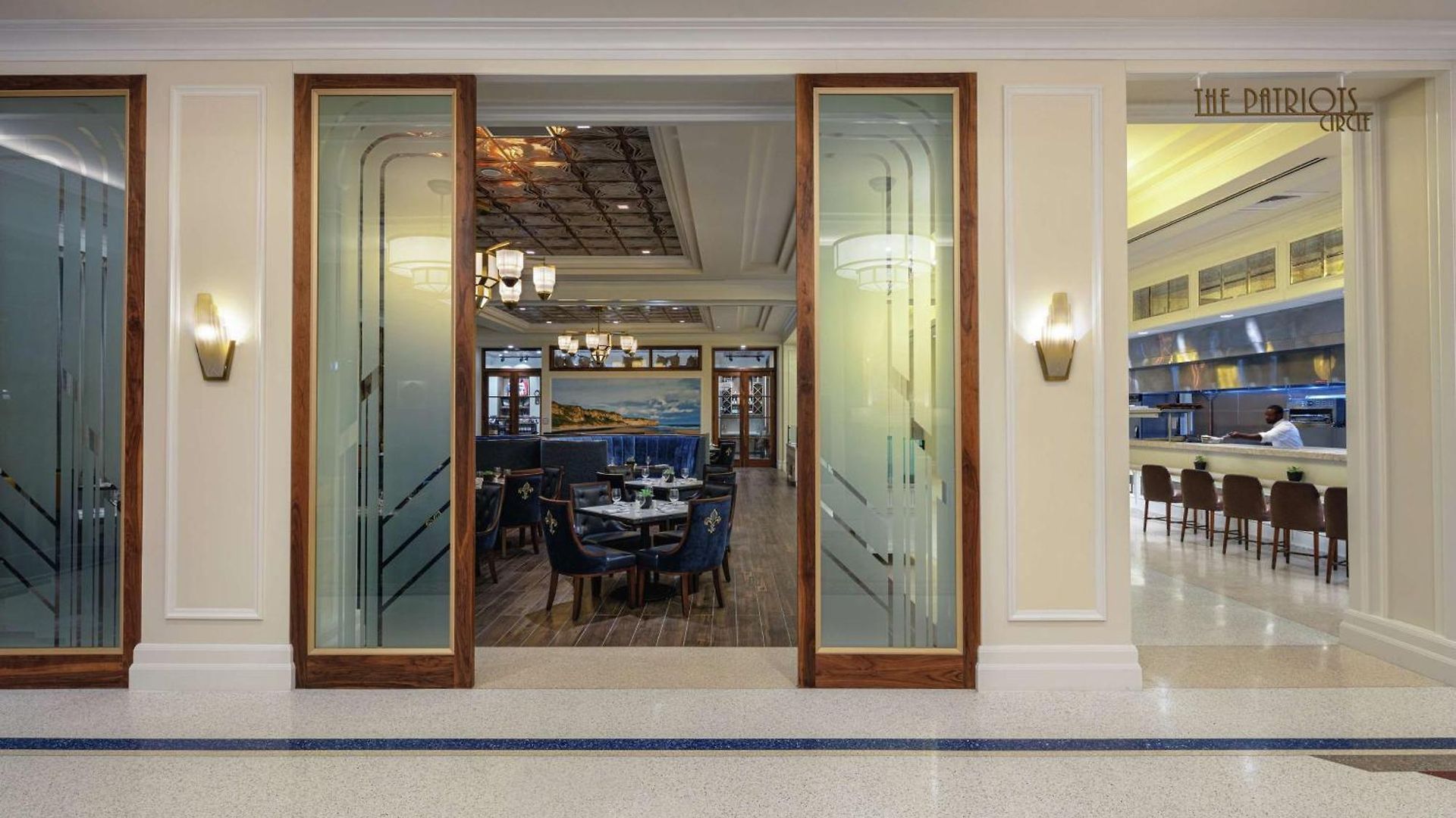 The Higgins New Orleans, Curio Collection By Hilton New Orleans