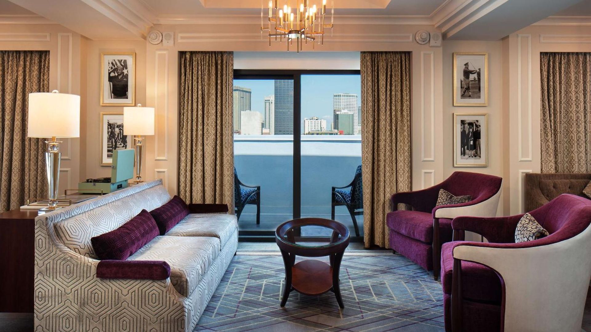 Hotel The Higgins New Orleans, Curio Collection By Hilton