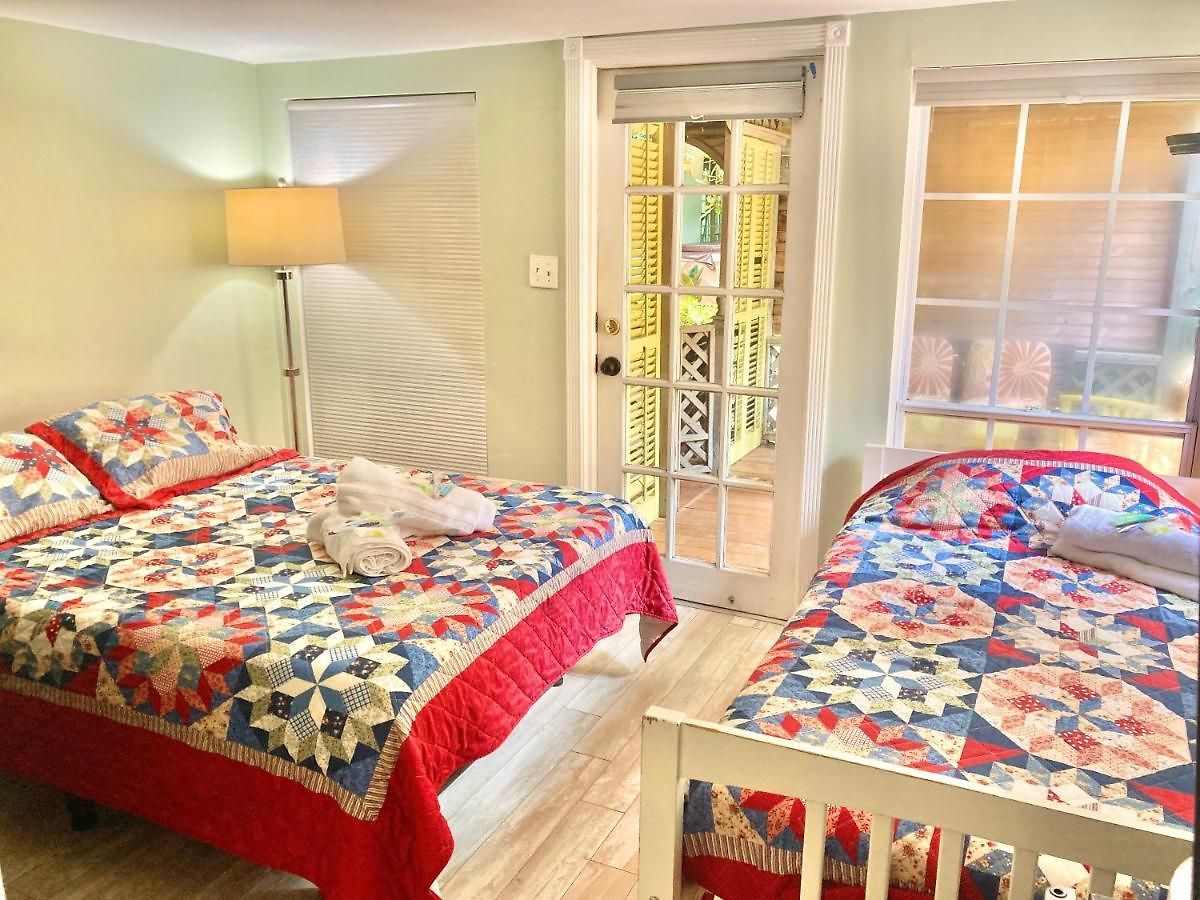 Madame Isabelle's House Hostel New Orleans
