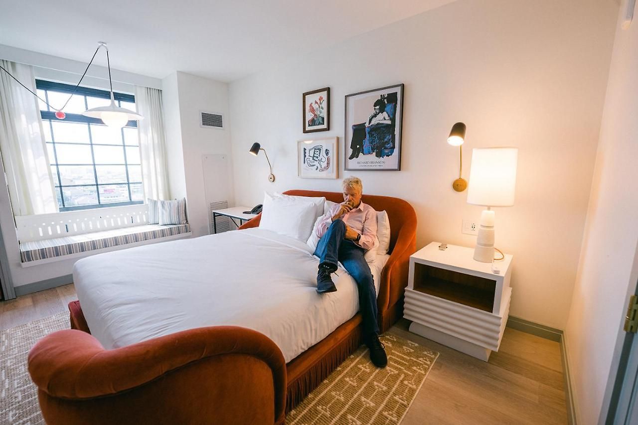 Virgin Hotel 4*
