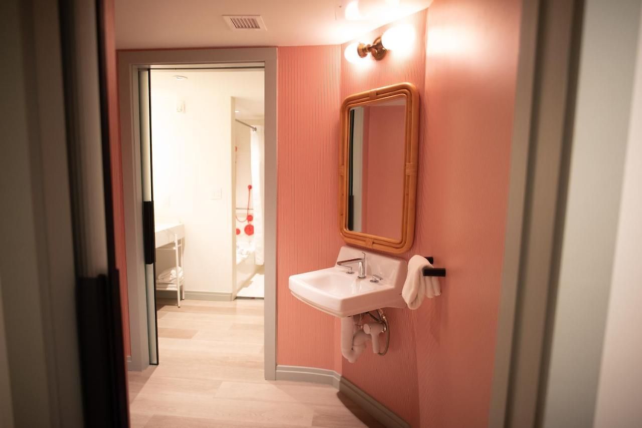 Virgin Hotel New Orleans