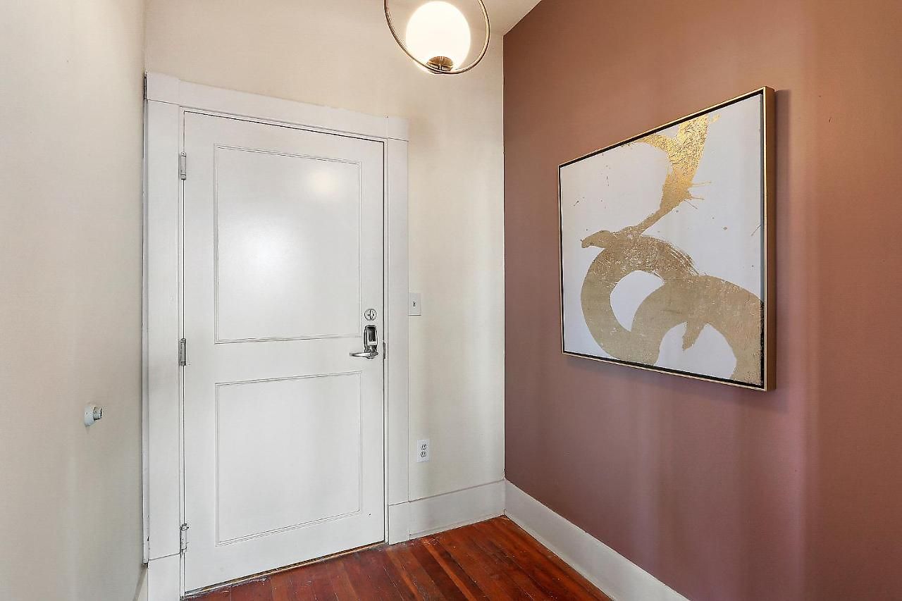 St Charles-mardi Gras 6bd *