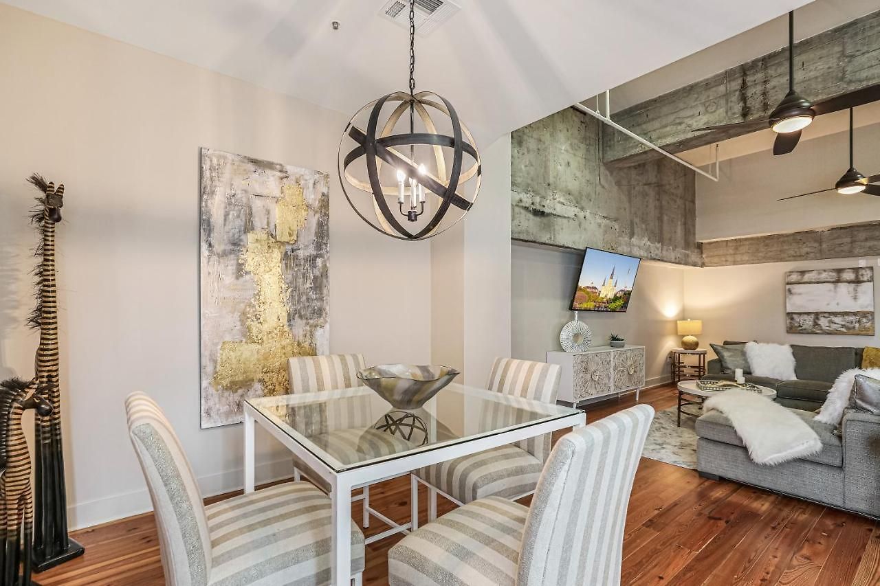 Apartment Modern & Fully Furnished In The Heart Of The *