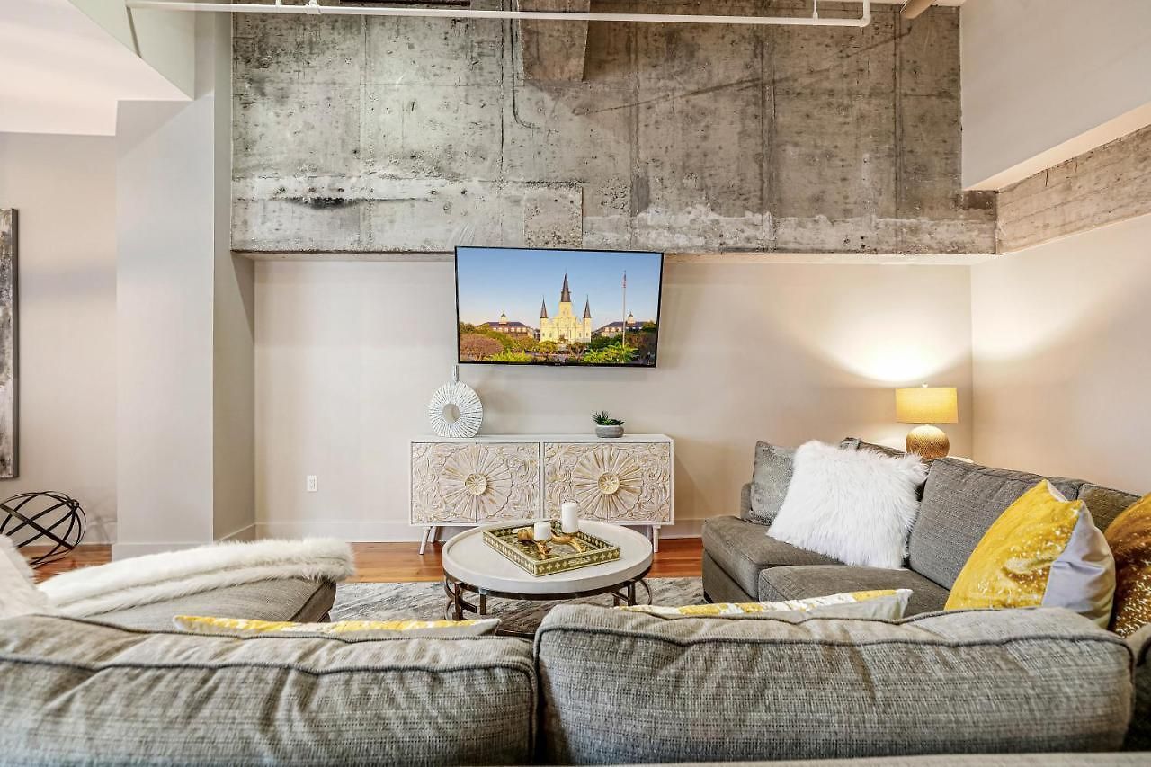 Apartment Modern & Fully Furnished In The Heart Of The