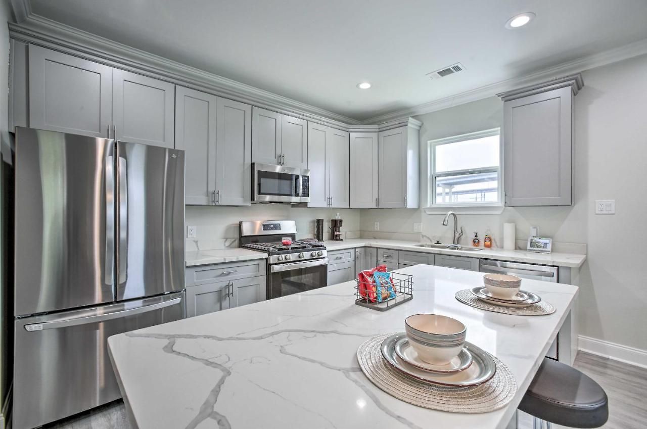 6 Mi To French Quarter: Modern Gem