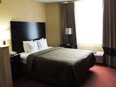 Fairfield By Marriott & Downtown French Quarter Area 3*