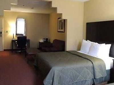 Fairfield By Marriott & Downtown French Quarter Area