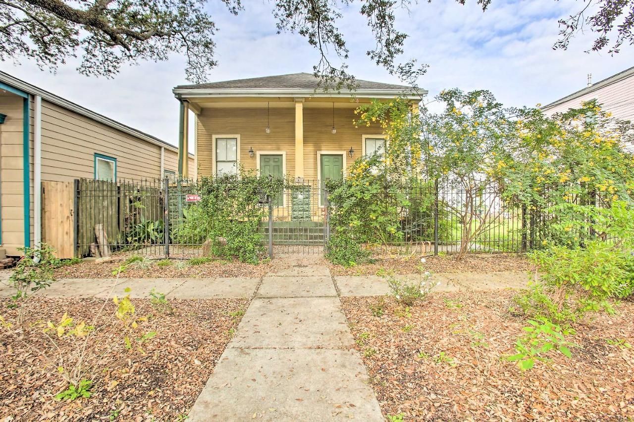 Half-mi To French Quarter: Rustic Nola New Orleans