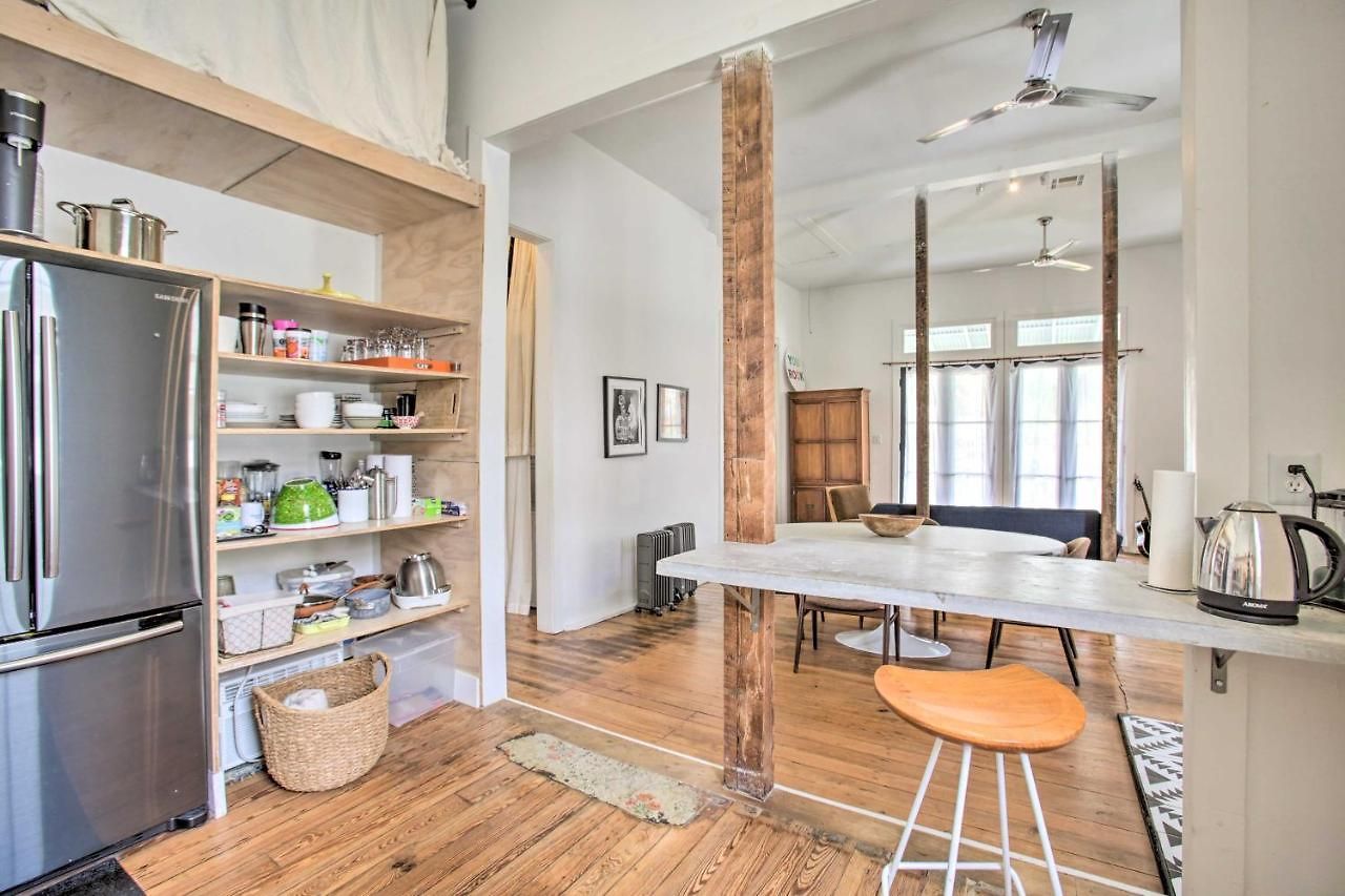 Half-mi To French Quarter: Rustic Nola *