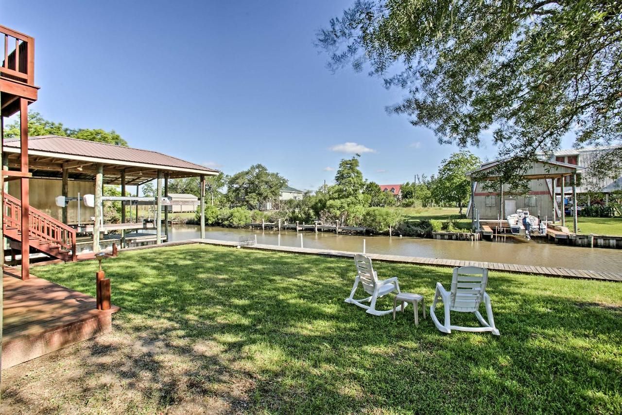 Holiday home Private Dock W/ Lift: Waterfront Home! New Orleans