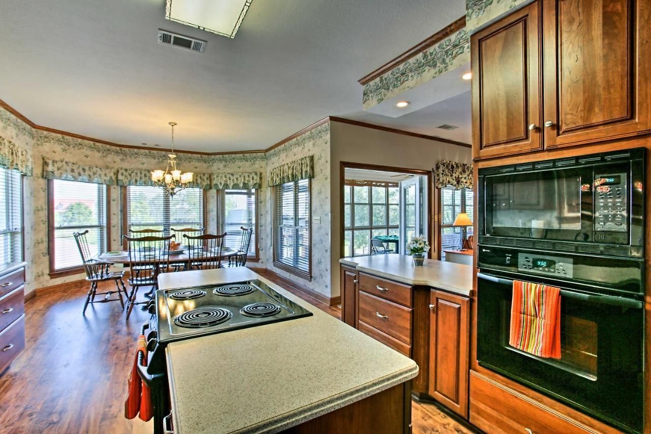 Private Dock W/ Lift: Waterfront Home! *