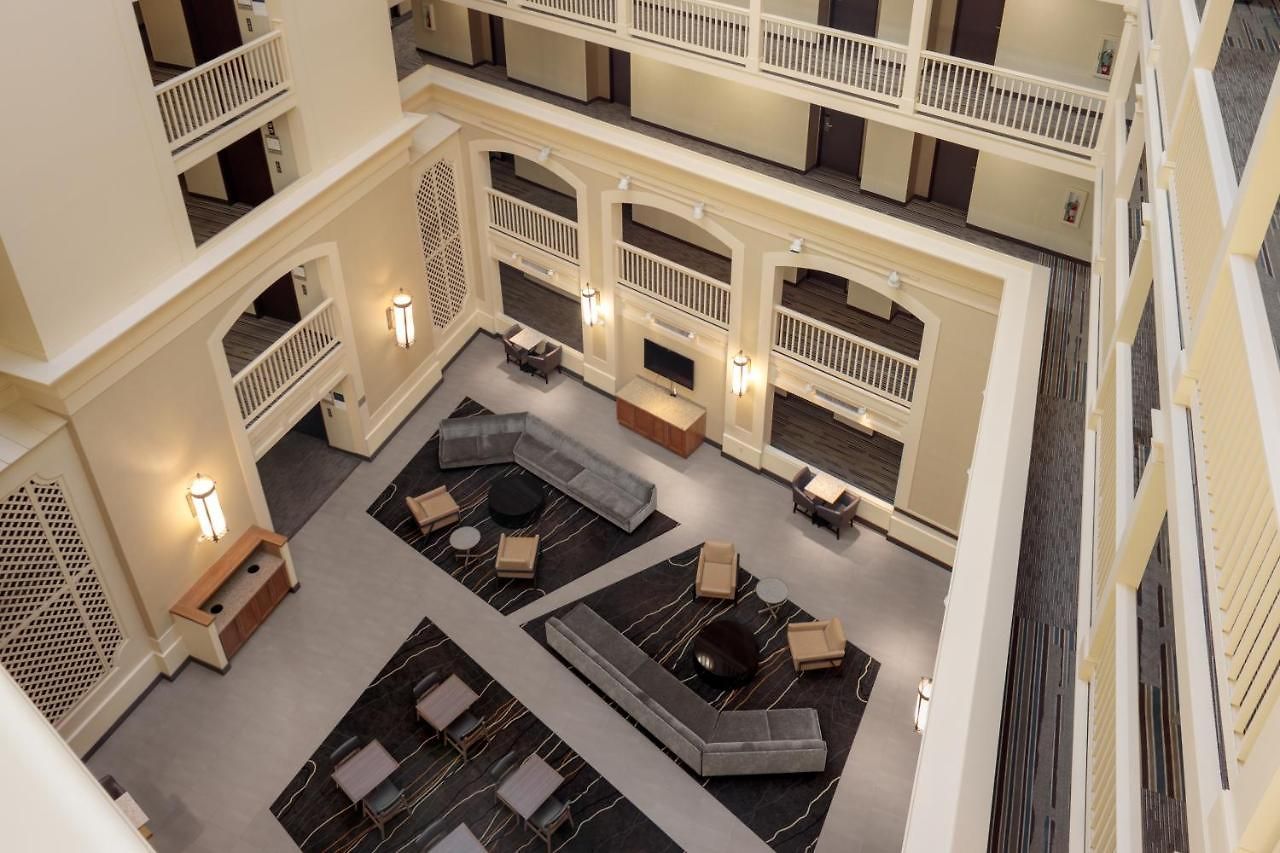 Hyatt Place Convention Center Hotel
