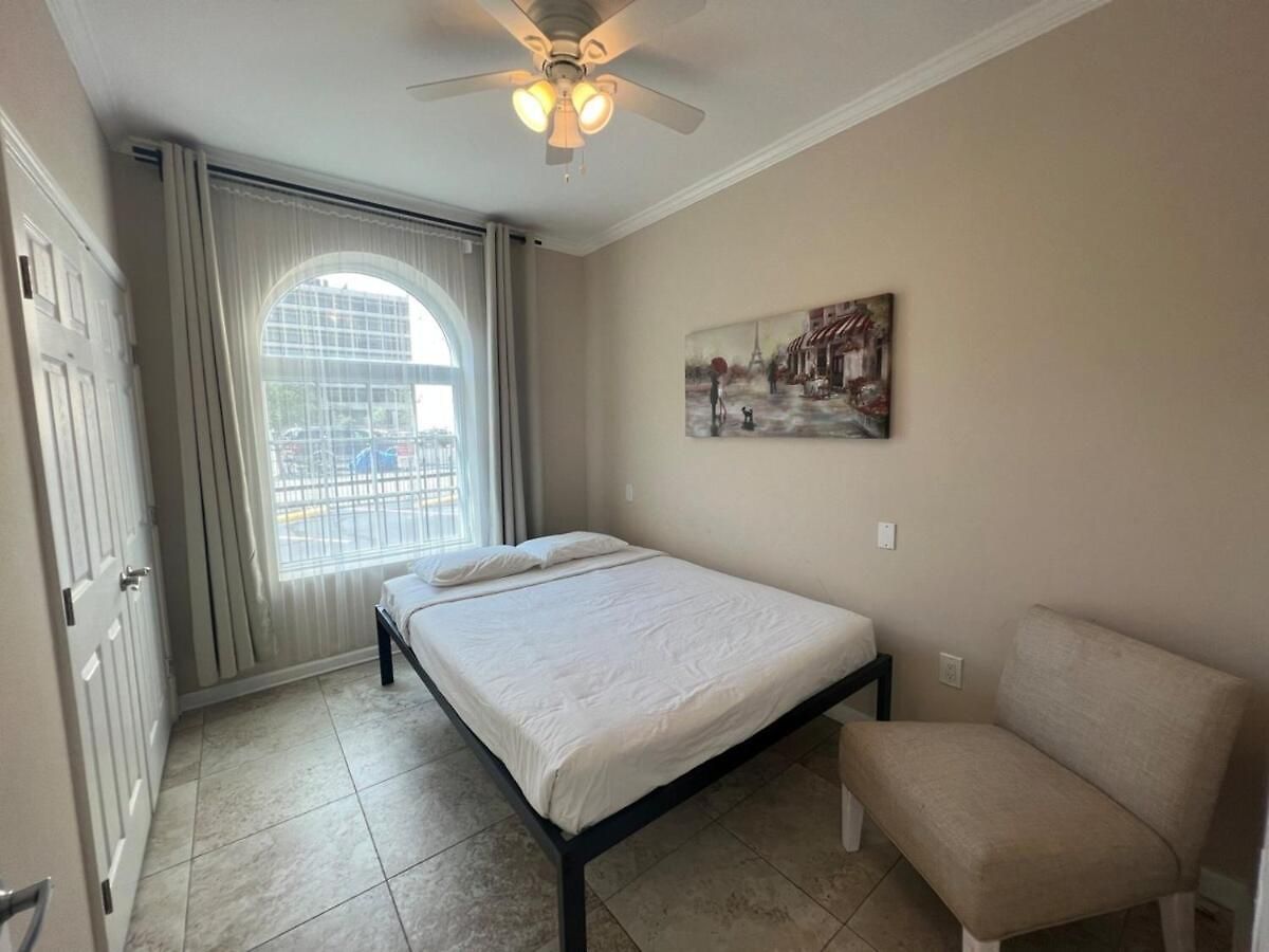 Tise Plaza Apartment New Orleans