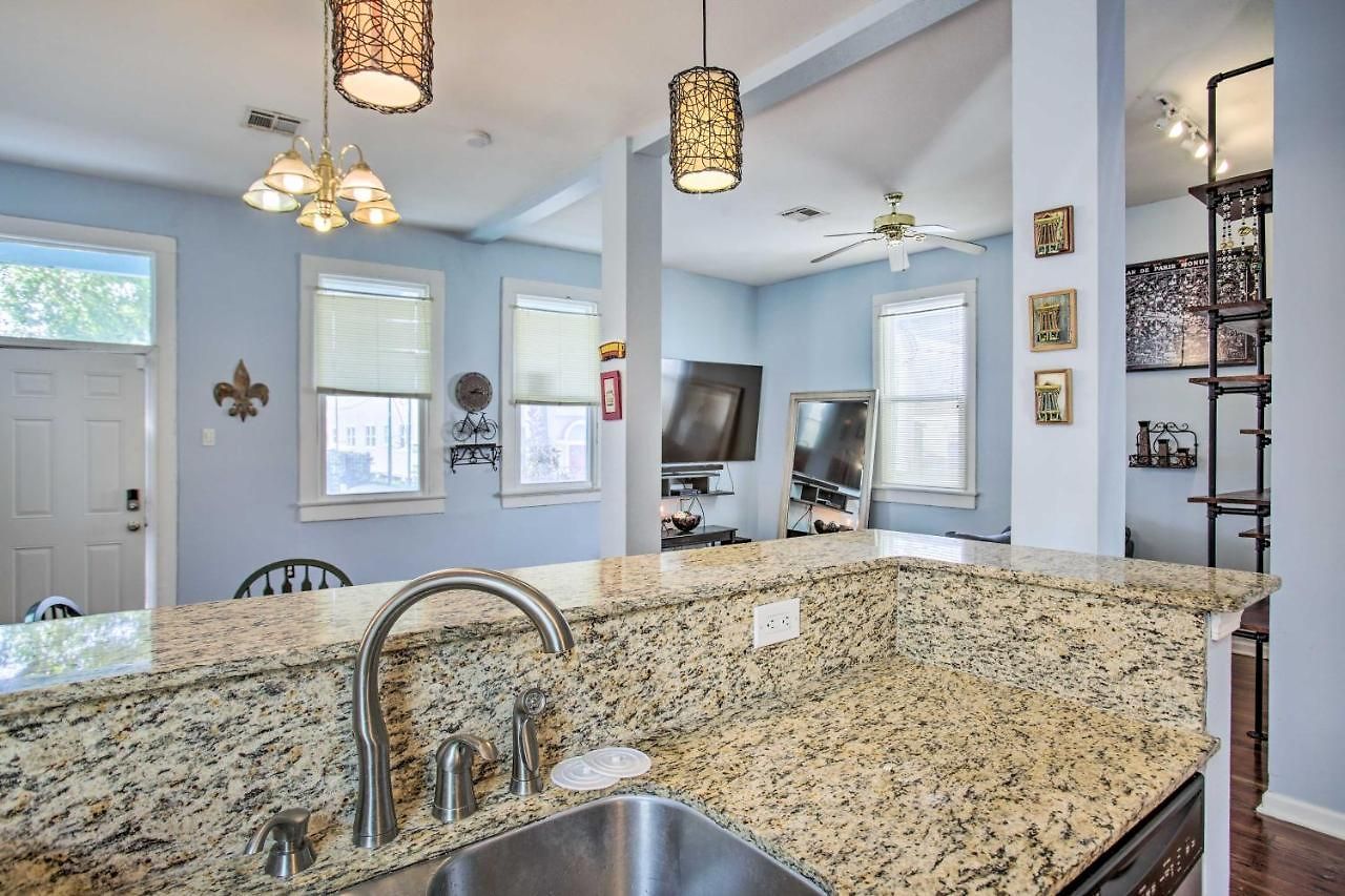 5 Mi To Bourbon Street: Nola Holiday home New Orleans