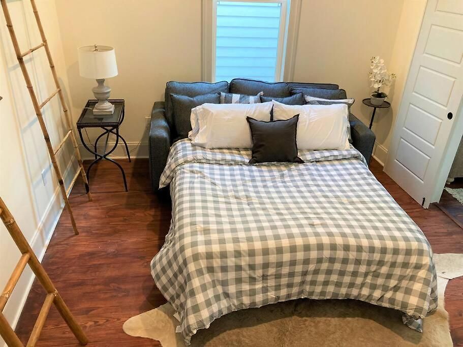 La Belle Veranda Villa- 3queenbeds/2baths Sleeps 6-8 Holiday home