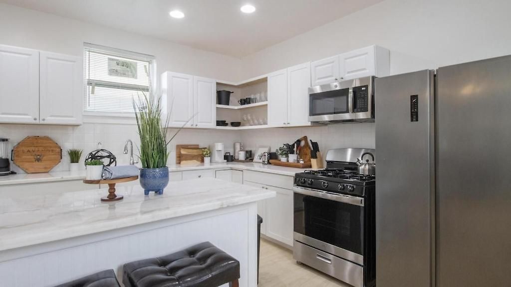 Luxury Nola Oasis W 6 Bedrooms Holiday home