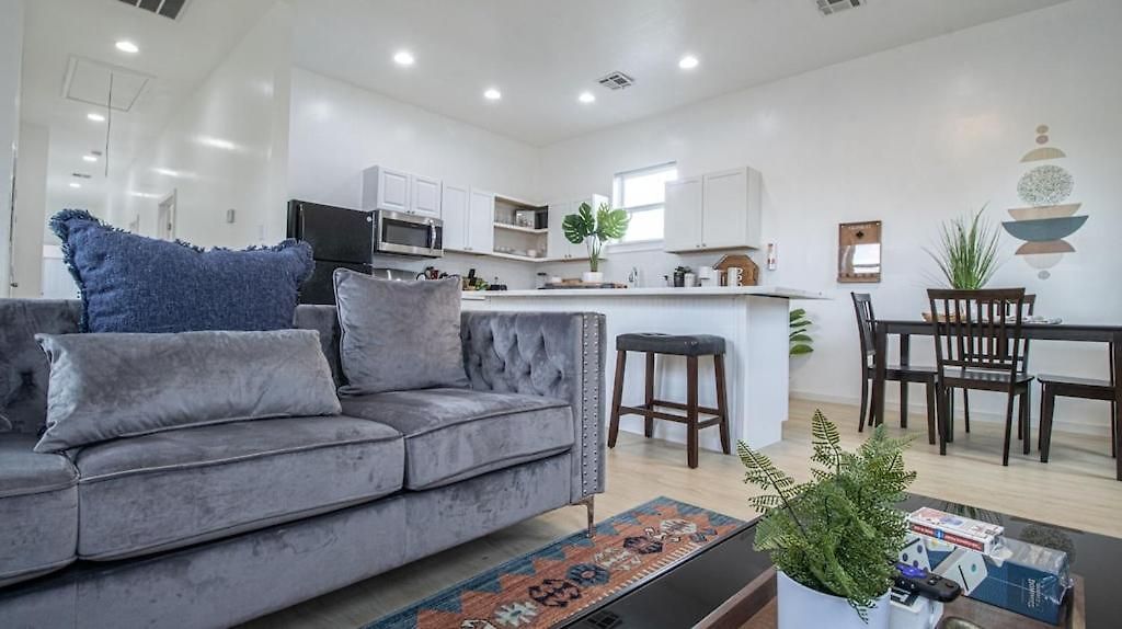Luxury Nola Oasis W 6 Bedrooms Holiday home *