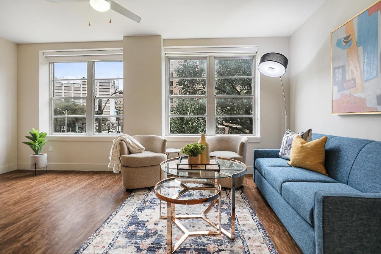 Modern & Fully Furnished In The Heart Of The Apartment New Orleans