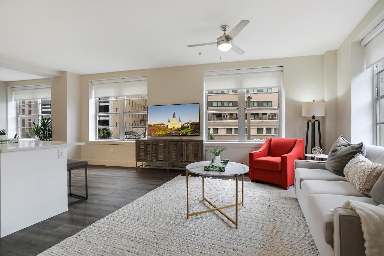 Modern & Fully Furnished In The Heart Of The * New Orleans