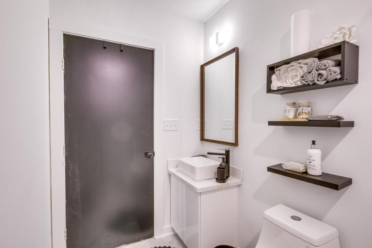Apartment 4 Mi To French Quarter: Walkable W/ Yard New Orleans