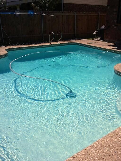 Hotel Orleans House With Pool & Parking, Peaceful Block *