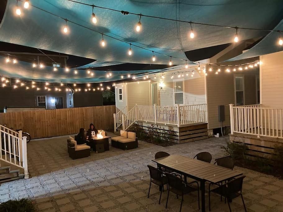 Chic 3br Nola Retreat, Streetcar Access, Ideal For Families & Friends
