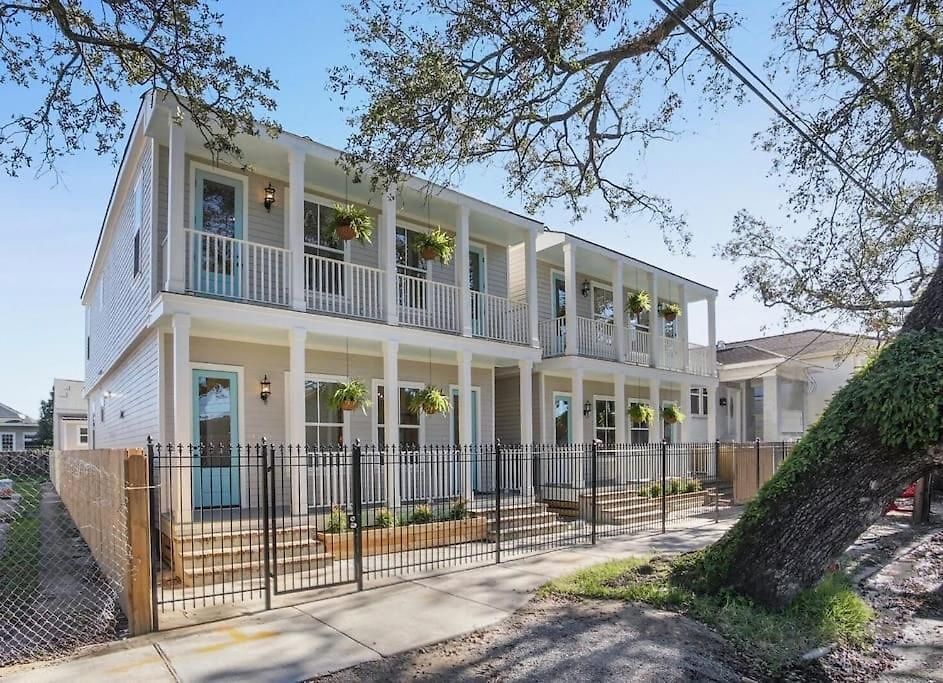 Holiday home Chic 3br Nola Retreat, Streetcar Access, Ideal For Families & Friends