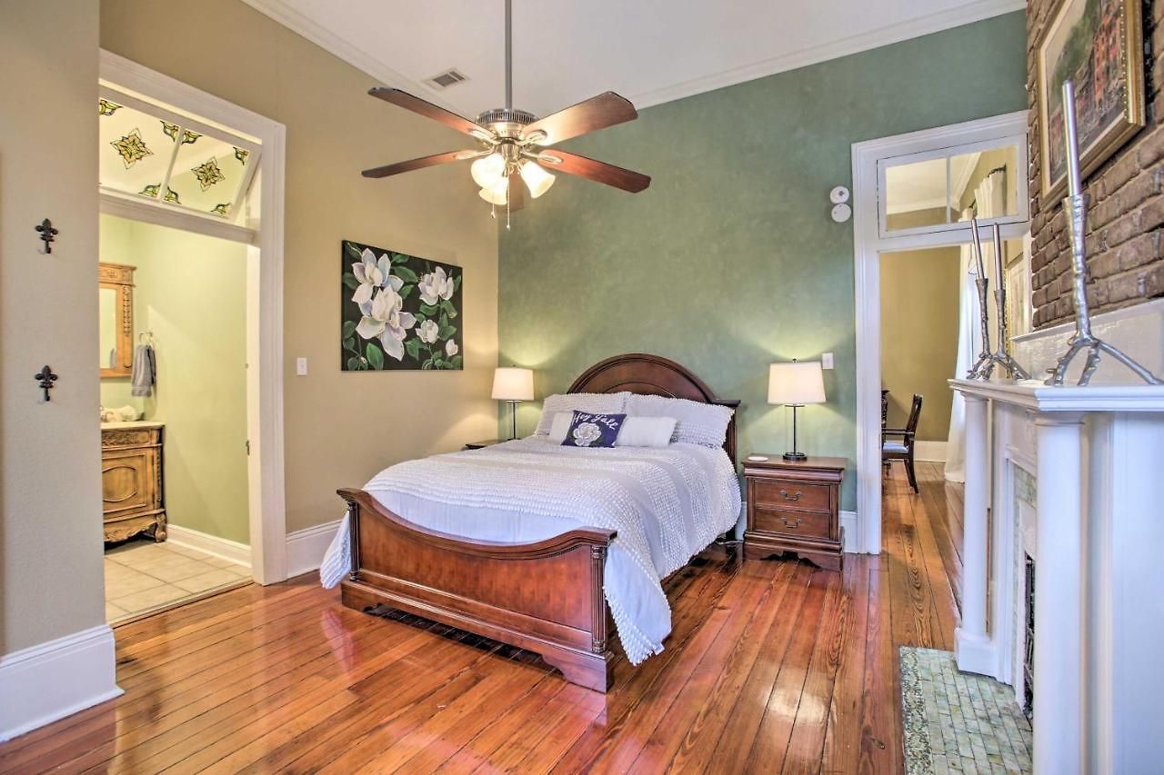 Inviting Uptown Apt: Perfect Location! New Orleans