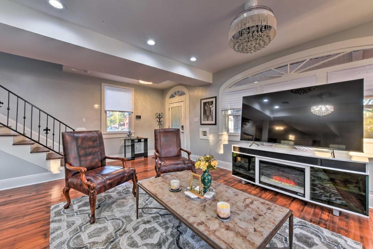 3 Mi To French Quarter: Family In Holiday home